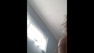 Kazałeś mi czekać!? Lepiej spuszczę się DUŻO, zanim skremujesz moją cipkę!