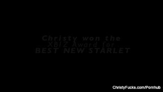 Powracający materiał BTS z Christy Mack