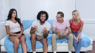 Sis Swap – Wspaniałe nastoletnie dziewczyny zamieniają się swoimi frajersko wyglądającymi stepbrosami i połykają ich spermę